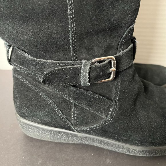 Coach Winter Suede Boots - Picture 6 of 10